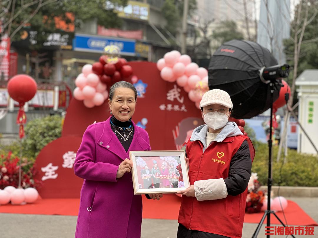 澳門雷鋒心水論壇,澳門雷鋒心水論壇，傳承雷鋒精神，共筑美好社區(qū)